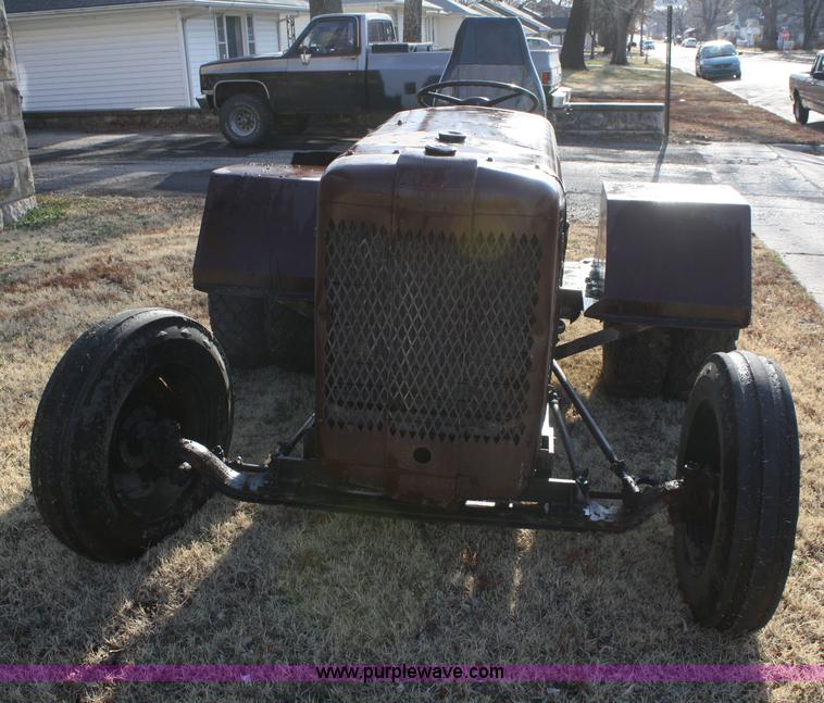 image for item A6892 Worthington G6 readseal industrial tractor