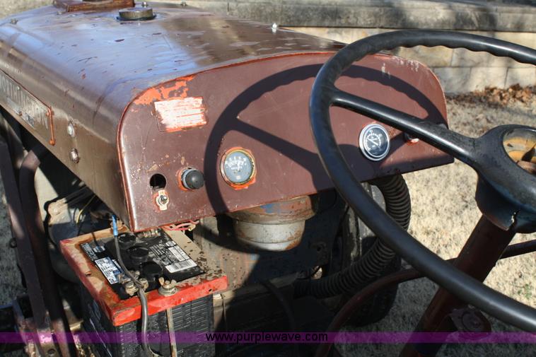 image for item A6892 Worthington G6 readseal industrial tractor