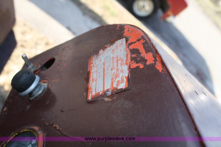 image for item A6892 Worthington G6 readseal industrial tractor