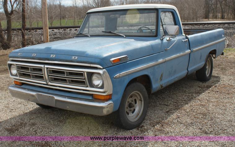 image for item A7347 1972 Ford F100 pickup truck