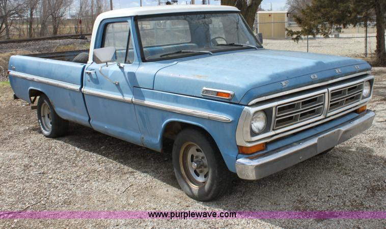 image for item A7347 1972 Ford F100 pickup truck