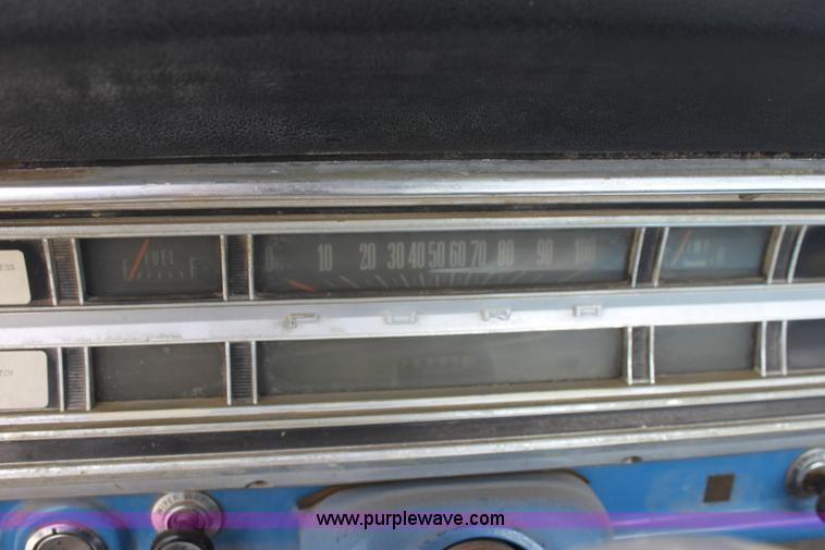 image for item A7347 1972 Ford F100 pickup truck