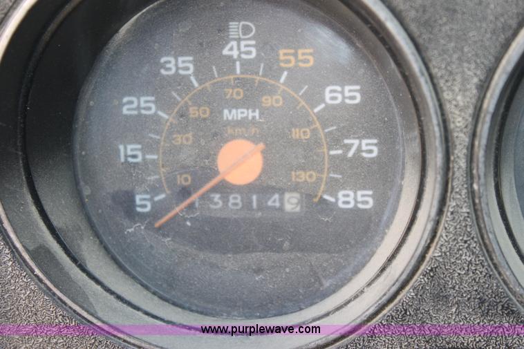 image for item A7350 1985 Chevrolet K20 truck cab and chassis