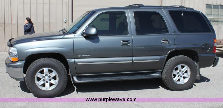 image for item A7439 2001 Chevrolet Tahoe K1500 SUV