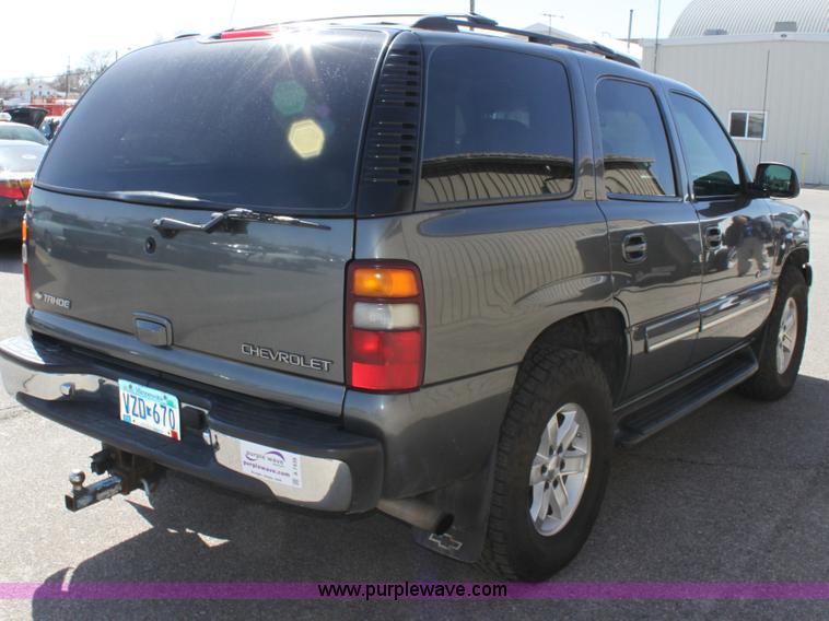 image for item A7439 2001 Chevrolet Tahoe K1500 SUV