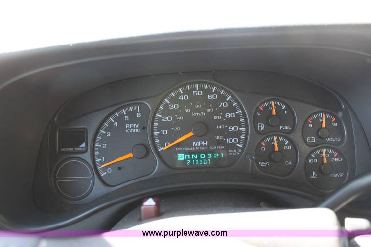 image for item A7439 2001 Chevrolet Tahoe K1500 SUV