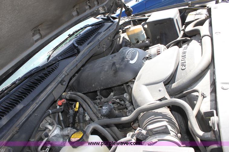 image for item A7439 2001 Chevrolet Tahoe K1500 SUV