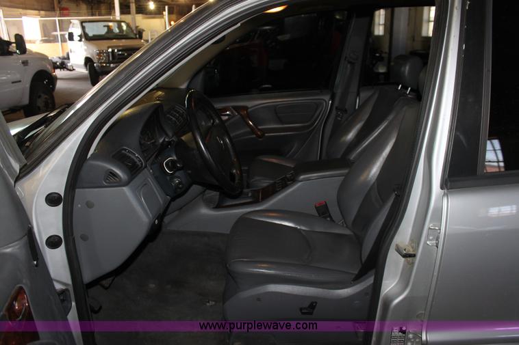 image for item A7440 1999 Mercedes Benz ML320 AWD SUV