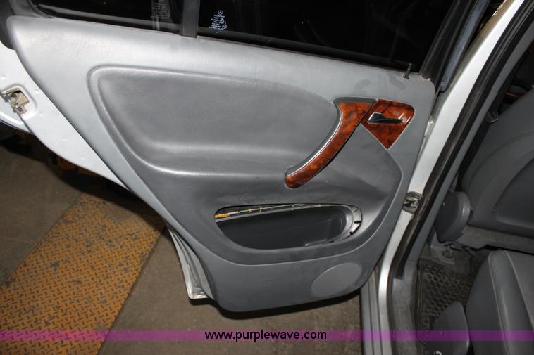 image for item A7440 1999 Mercedes Benz ML320 AWD SUV