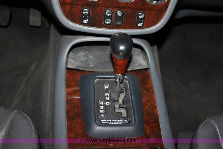 image for item A7440 1999 Mercedes Benz ML320 AWD SUV