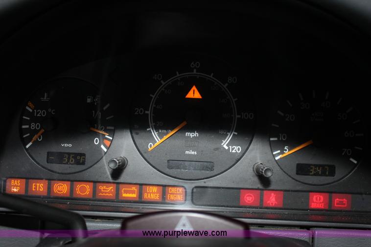 image for item A7440 1999 Mercedes Benz ML320 AWD SUV