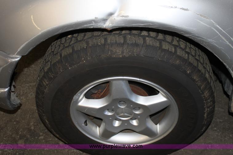 image for item A7440 1999 Mercedes Benz ML320 AWD SUV