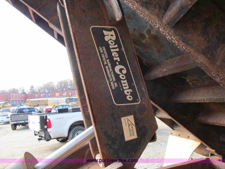 image for item A7501 1996 Ford F700 truck with dump bed