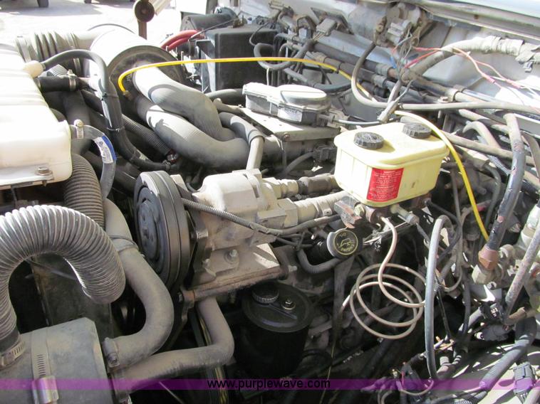 image for item A7501 1996 Ford F700 truck with dump bed