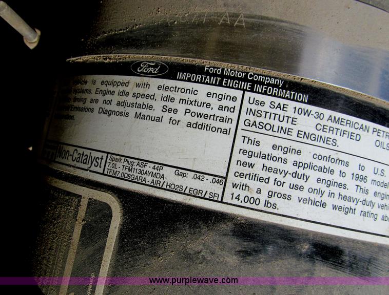 image for item A7501 1996 Ford F700 truck with dump bed