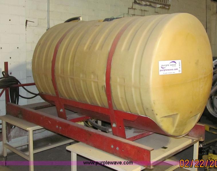 image for item A8091 400 gallon skid mounted sprayer
