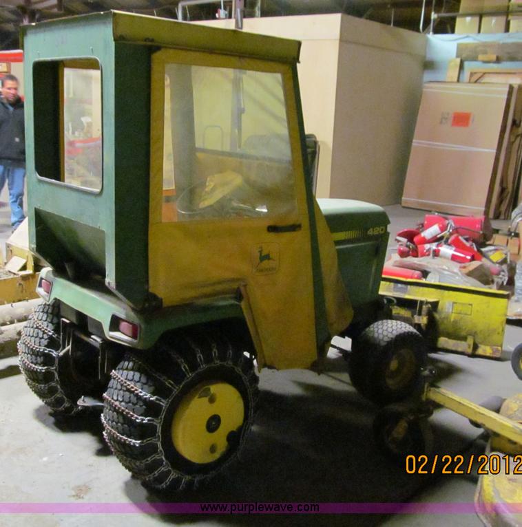 image for item A8184 John Deere 420 lawn tractor