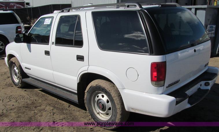 image for item A8190 2001 GMC Jimmy SUV