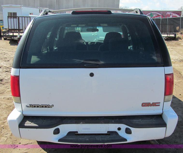 image for item A8190 2001 GMC Jimmy SUV