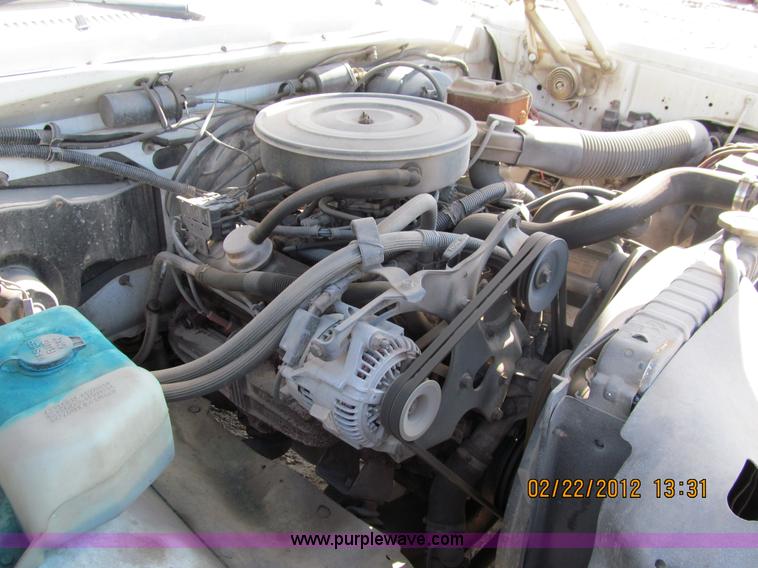 image for item A8192 1992 Dodge Power Ram 350 flatbed truck