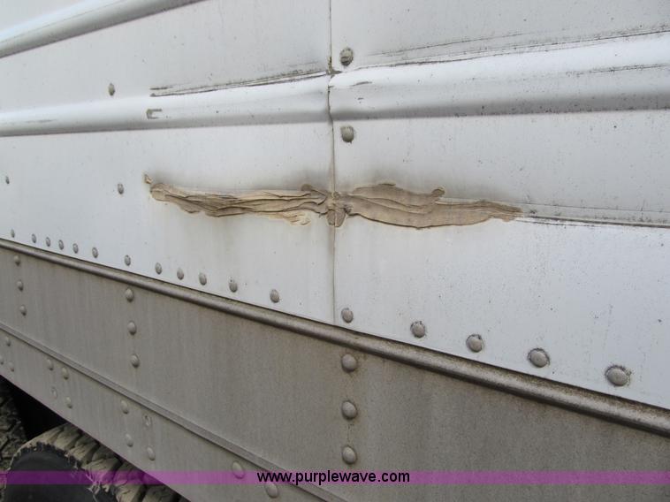 image for item A8194 1988 Great Dane 48' van trailer