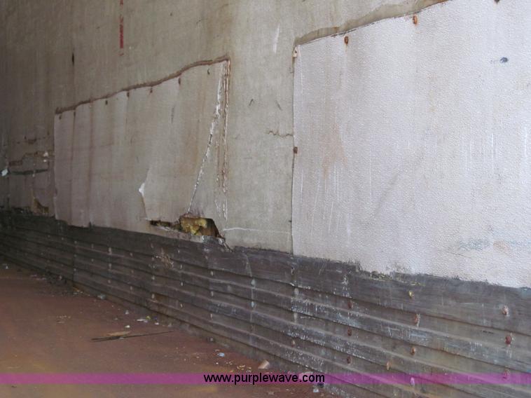 image for item A8194 1988 Great Dane 48' van trailer