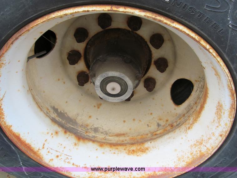 image for item A8194 1988 Great Dane 48' van trailer