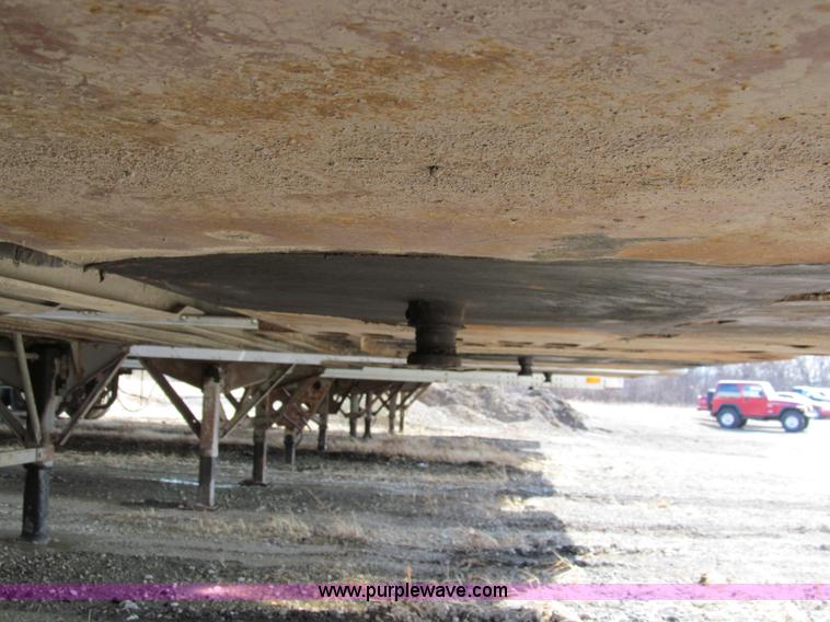 image for item A8195 1969 Great Dane 45' van trailer