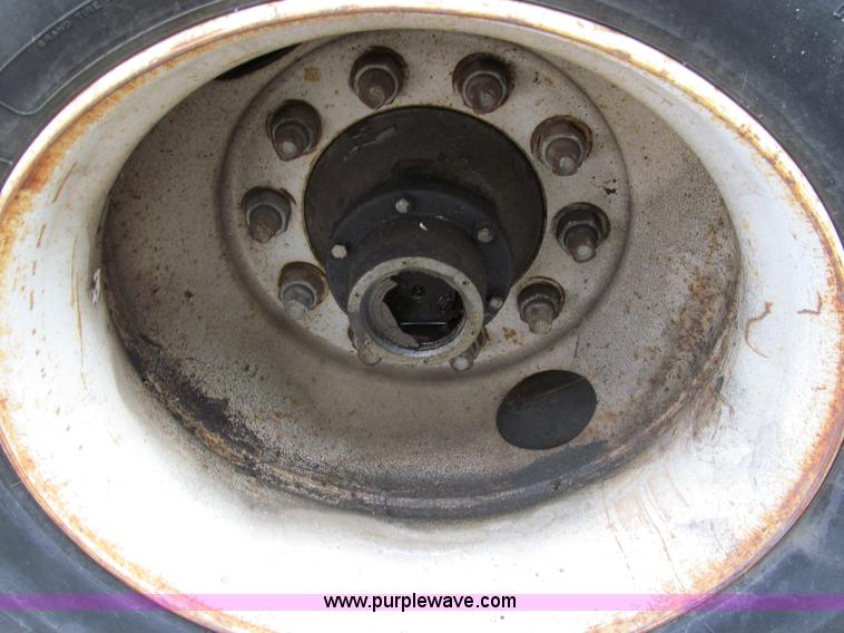 image for item A8195 1969 Great Dane 45' van trailer