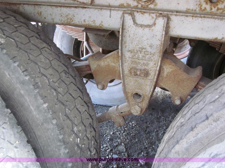 image for item A8195 1969 Great Dane 45' van trailer