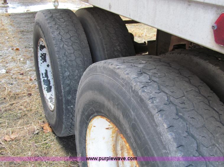 image for item A8195 1969 Great Dane 45' van trailer