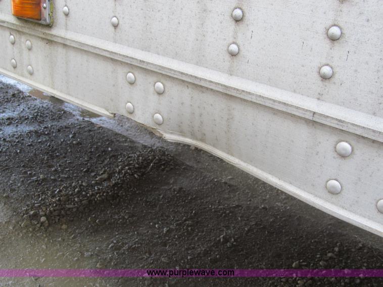 image for item A8196 1976 Great Dane 45' van trailer