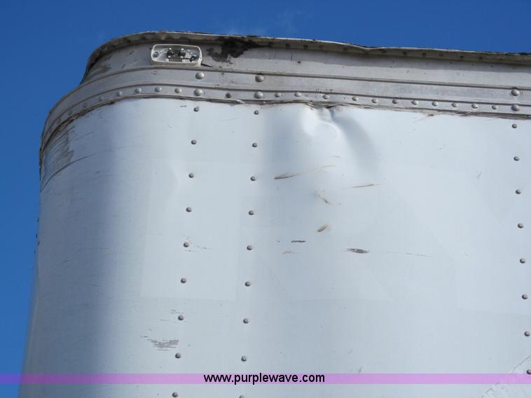 image for item A8197 1987 Fruehauf 48' van trailer