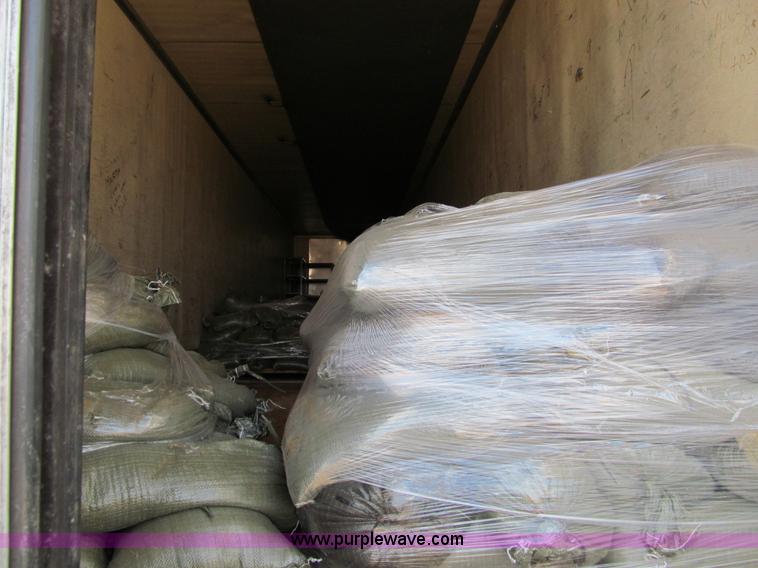 image for item A8198 1990 Utility 48' van trailer