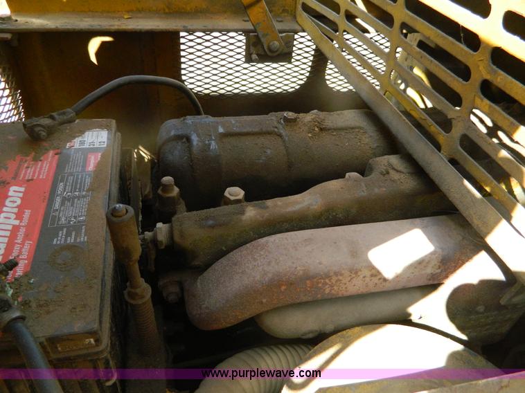 image for item B3549 Allis Chalmers FT 7024PS  forklift