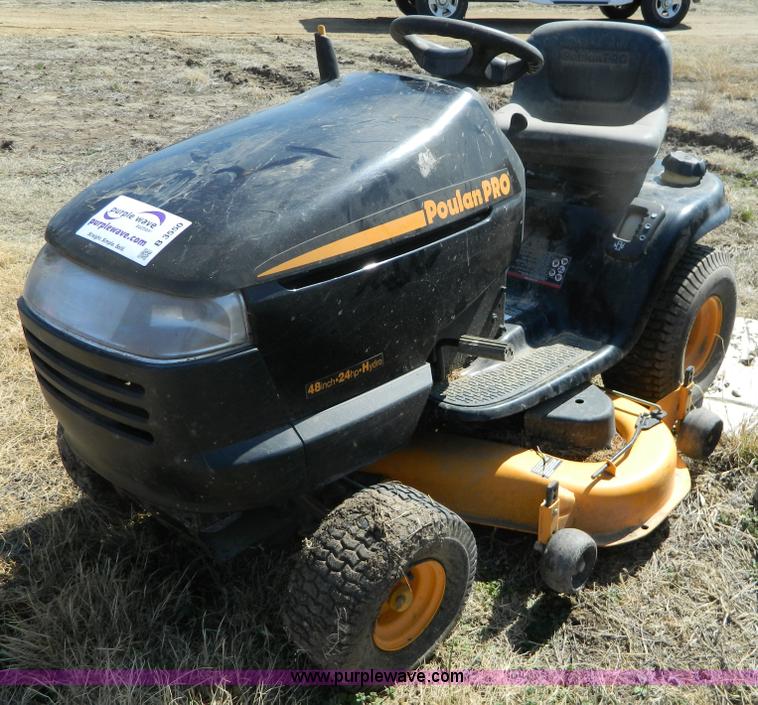 image for item B3550 Poulan Pro riding mower
