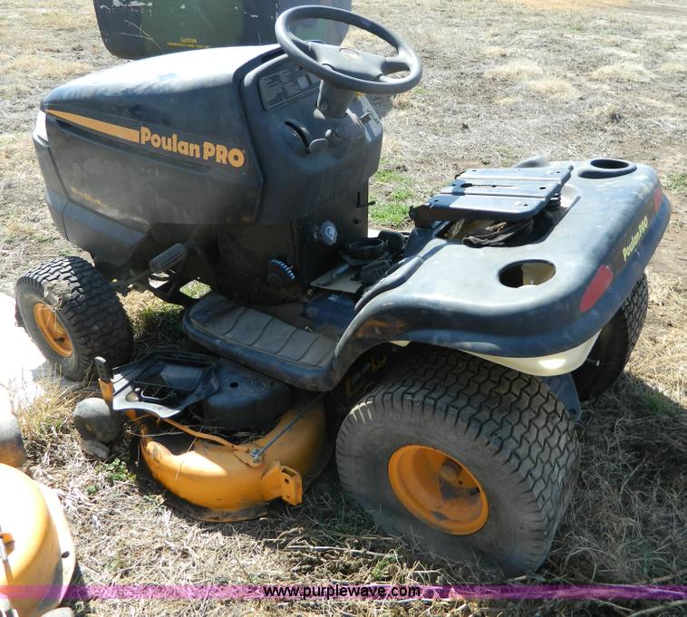 image for item B3552 Poulan Pro riding mower