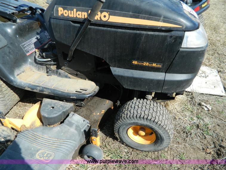 image for item B3552 Poulan Pro riding mower