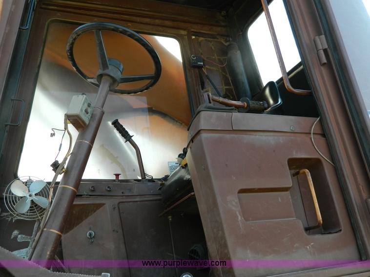 image for item B3553 Case 1085 Cruz-Air  excavator