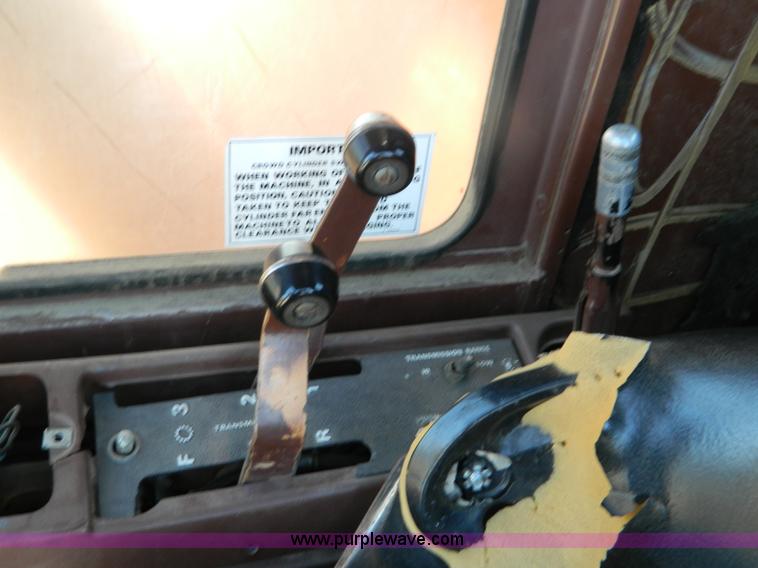 image for item B3553 Case 1085 Cruz-Air  excavator