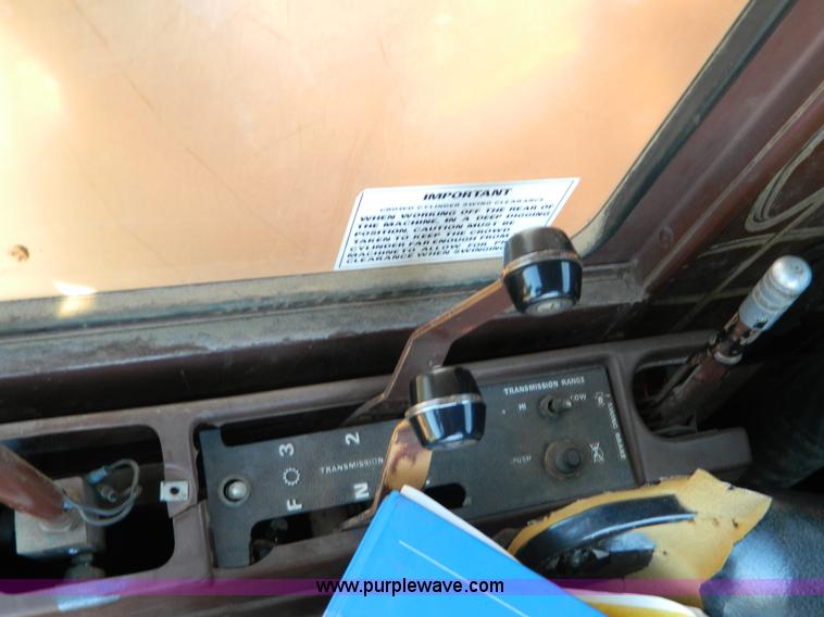 image for item B3553 Case 1085 Cruz-Air  excavator