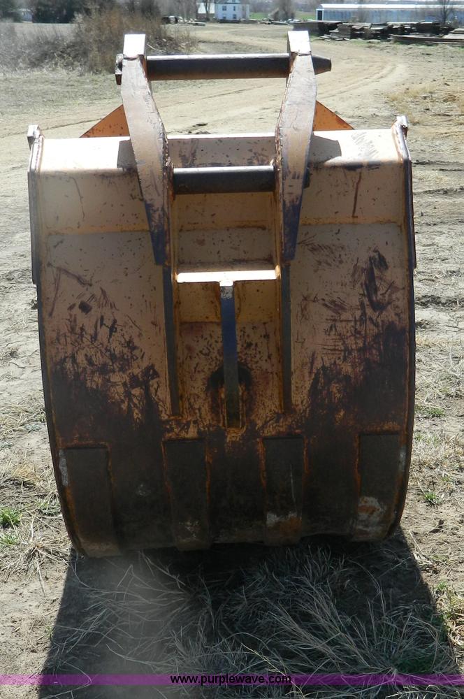 image for item B3553 Case 1085 Cruz-Air  excavator