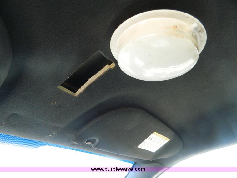 image for item B3554 2005 Ford Crown Victoria  Police Interceptor