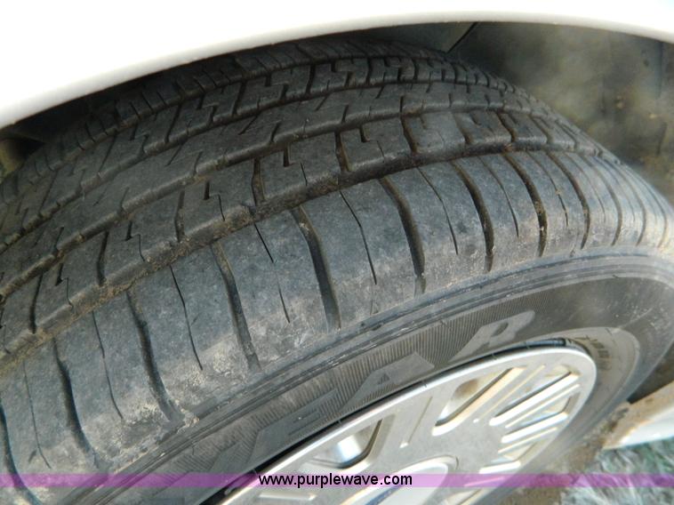 image for item B3554 2005 Ford Crown Victoria  Police Interceptor