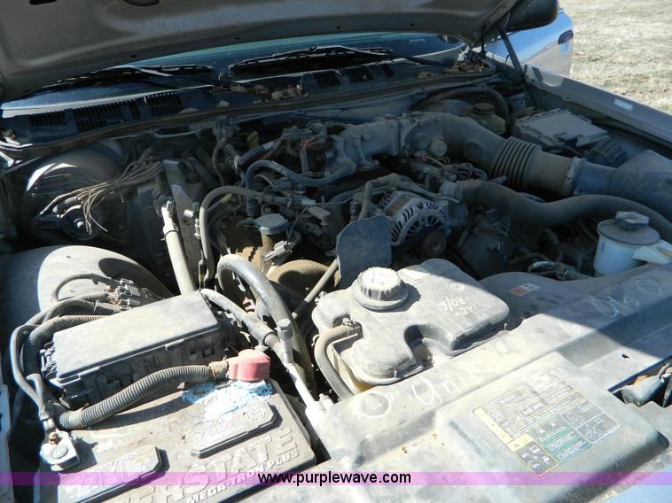 image for item B3554 2005 Ford Crown Victoria  Police Interceptor