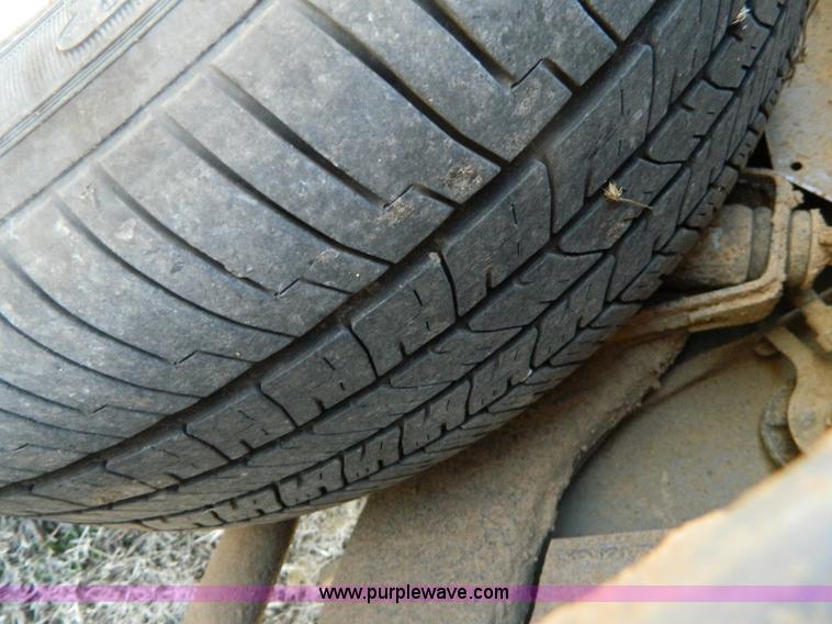 image for item B3555 2006 Ford Crown Victoria  Police Interceptor