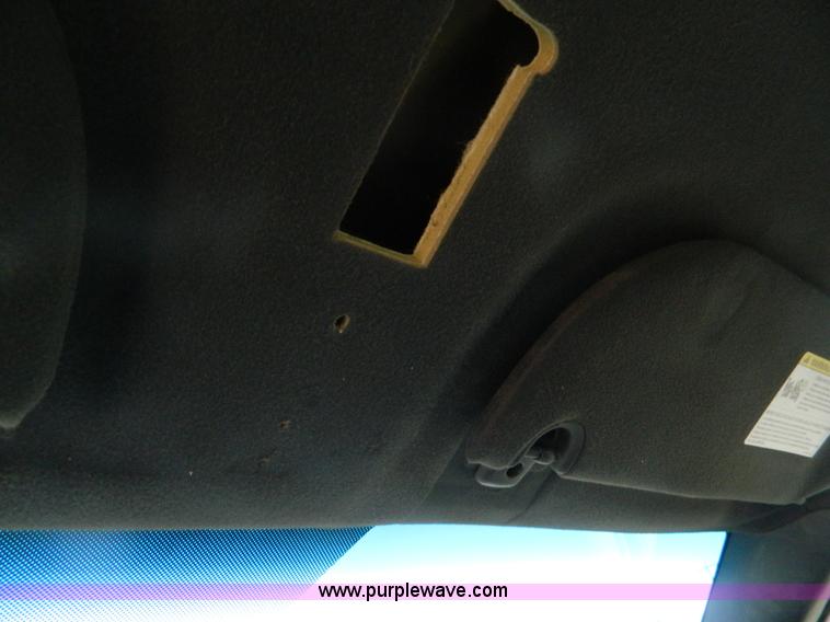 image for item B3555 2006 Ford Crown Victoria  Police Interceptor