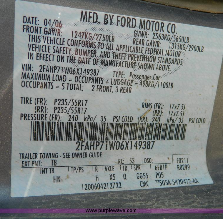 image for item B3555 2006 Ford Crown Victoria  Police Interceptor