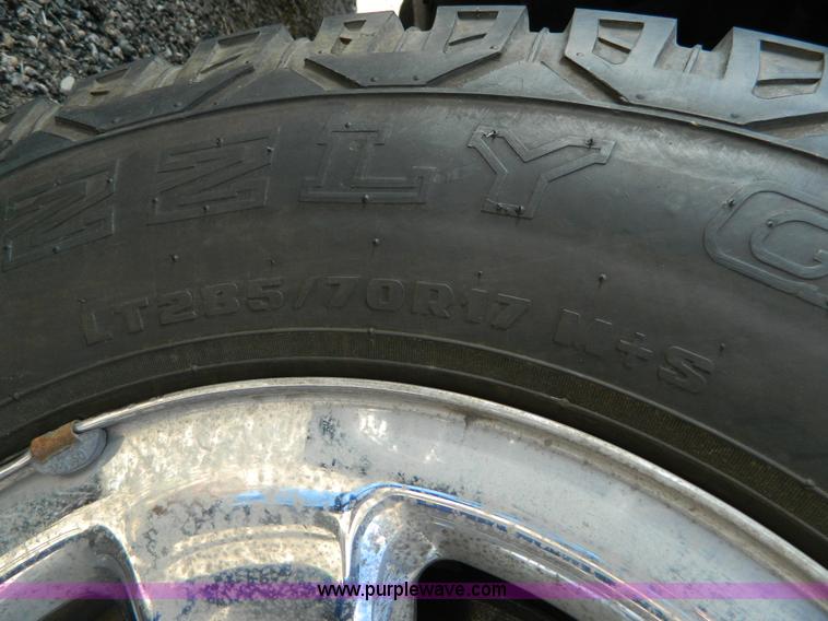 image for item B3572 2002 Dodge Ram 1500 quad cab pickup truck