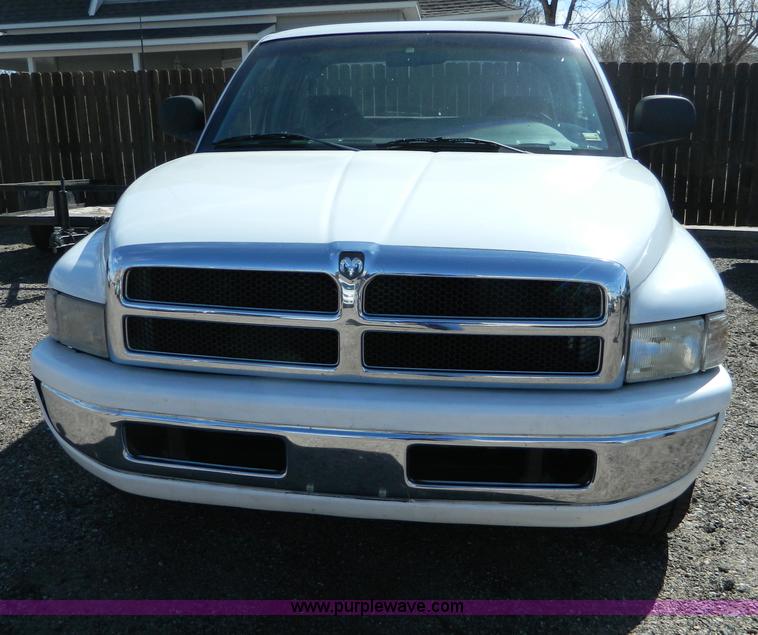 image for item B3577 1999 Dodge Ram 2500 quad cab pickup truck